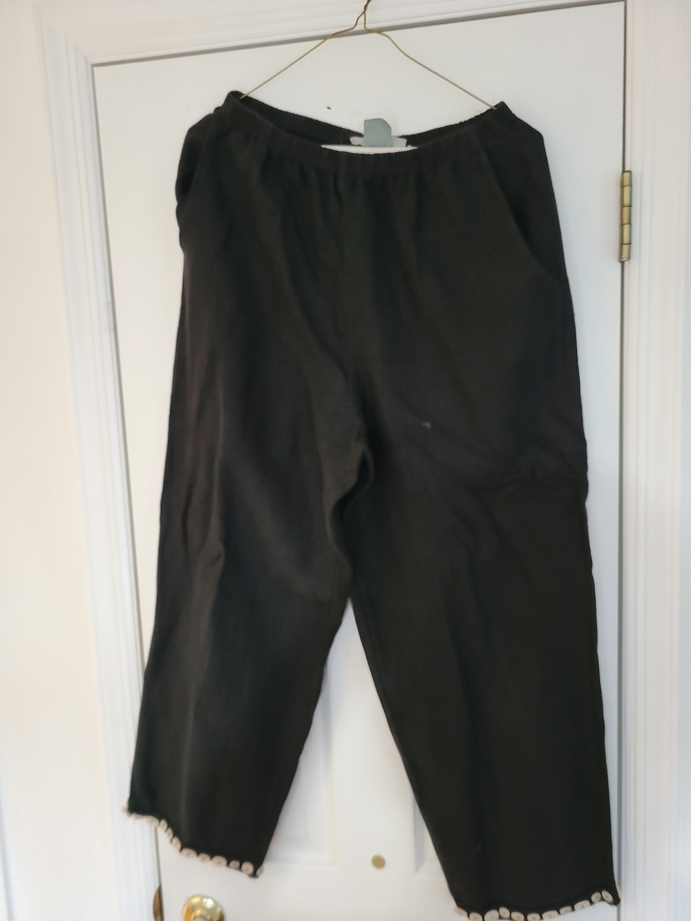 Black Women's Crop Pants
